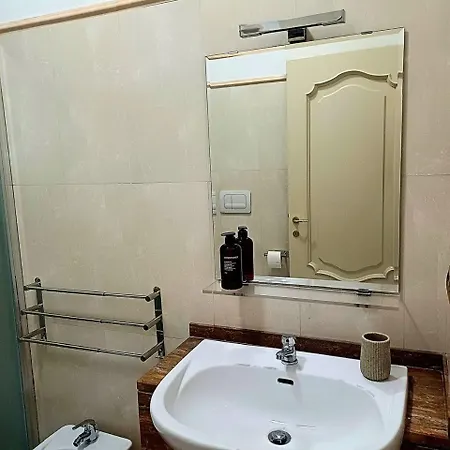 La Casetta Di Miriam A Piazza Di Spagna *